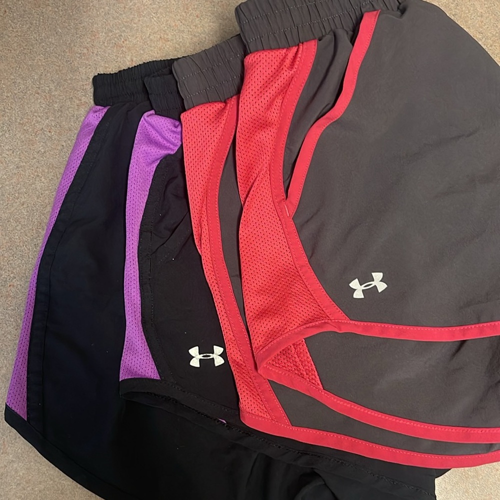 Under Armor - Picture 3 of 3